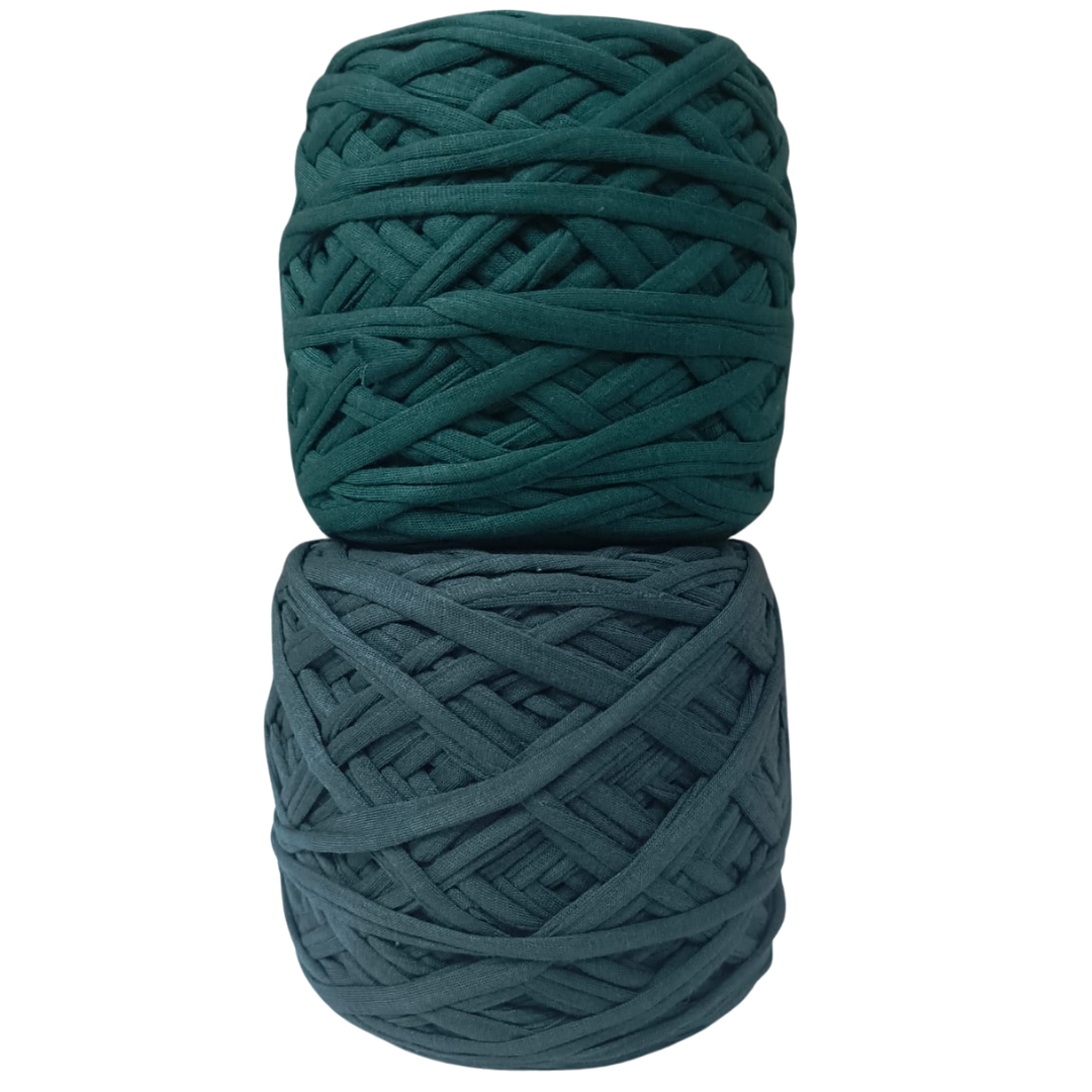 Knitsilk Flexi T-Shirt Yarn – 450g Super Chunky Recycled Cotton Blend – Vibrant Colors – Soft, Durable, Eco-Friendly Bulky Yarn for Knitting, Crochet, Macramé & DIY Crafts, Peacock green
