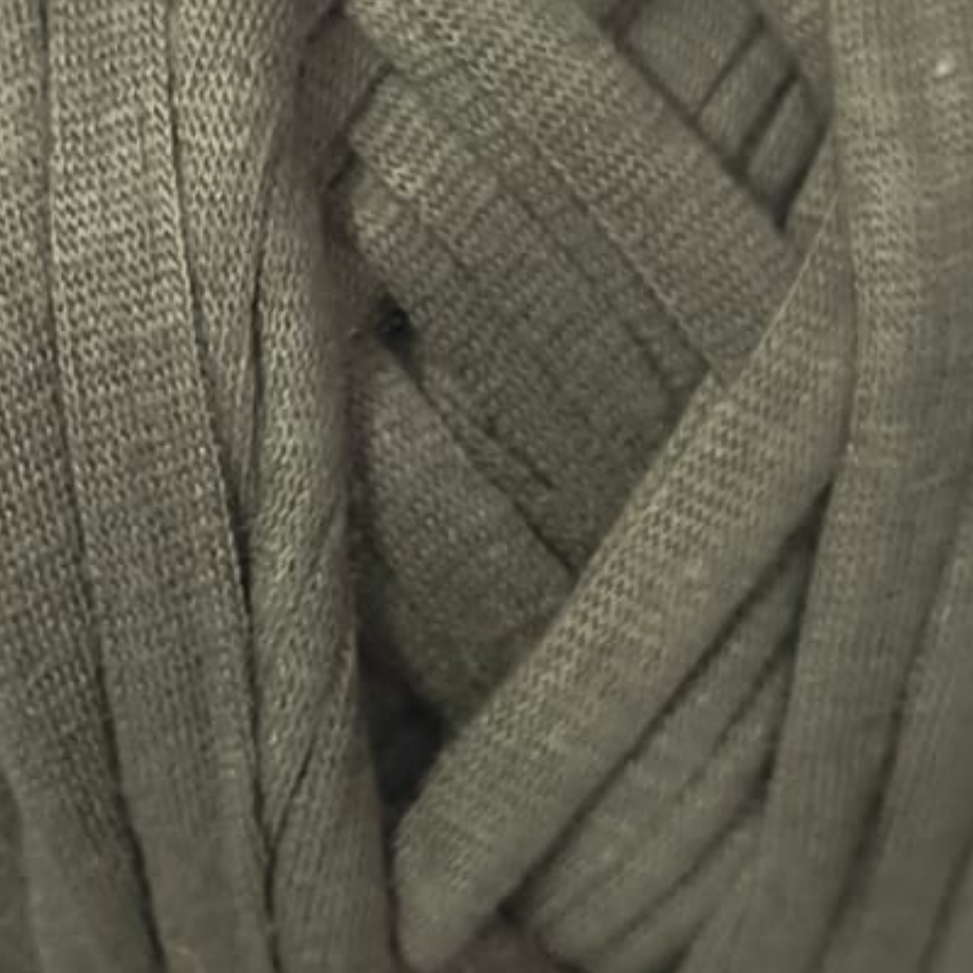 Knitsilk Flexi T-Shirt Yarn – 450g Super Chunky Recycled Cotton Blend – Vibrant Colors – Soft, Durable, Eco-Friendly Bulky Yarn for Knitting, Crochet, Macramé & DIY Crafts, Moss green