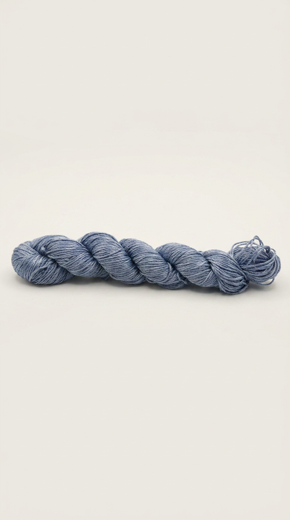 Knitsilk 3 Ply 100% Mulberry Silk Lace Weight Yarn – Silver surfer (50g / 260 Yard