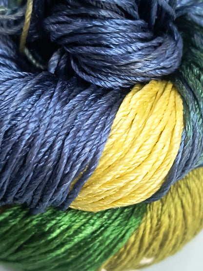 Knitsilk 3 Ply 100% Mulberry Silk Lace Weight Yarn –Chrysanthemum(50g / 260 Yard
