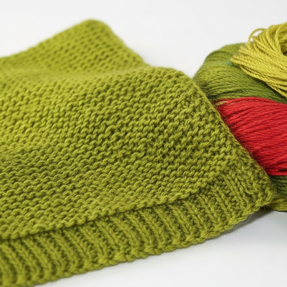 Knitsilk 3 Ply 100% Mulberry Silk Lace Weight Yarn –Dark olive and Red (50g / 260 Yards)