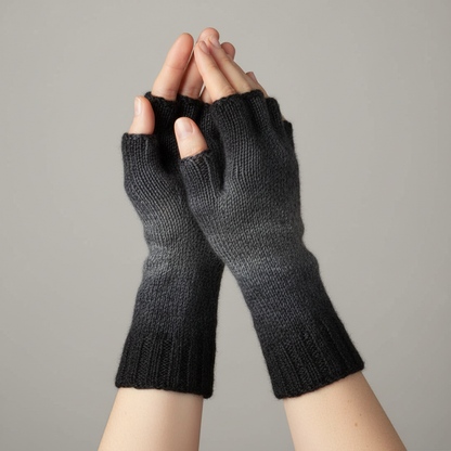 Knitsilk 3 Ply 100% Mulberry Silk Lace Weight Yarn –Black and Grey(50g / 260 Yards)